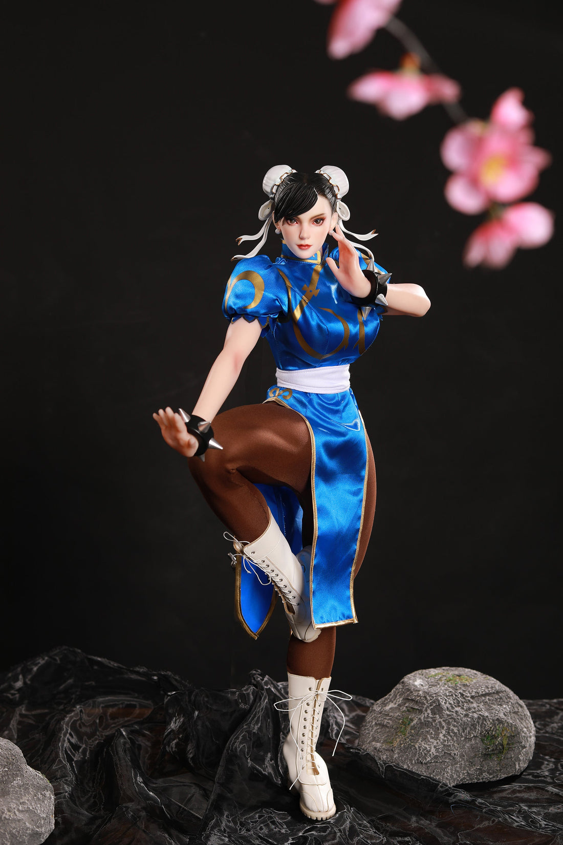 Chun-Li NSFW Figure 64cm by LORIBEAR – blue qipao pose